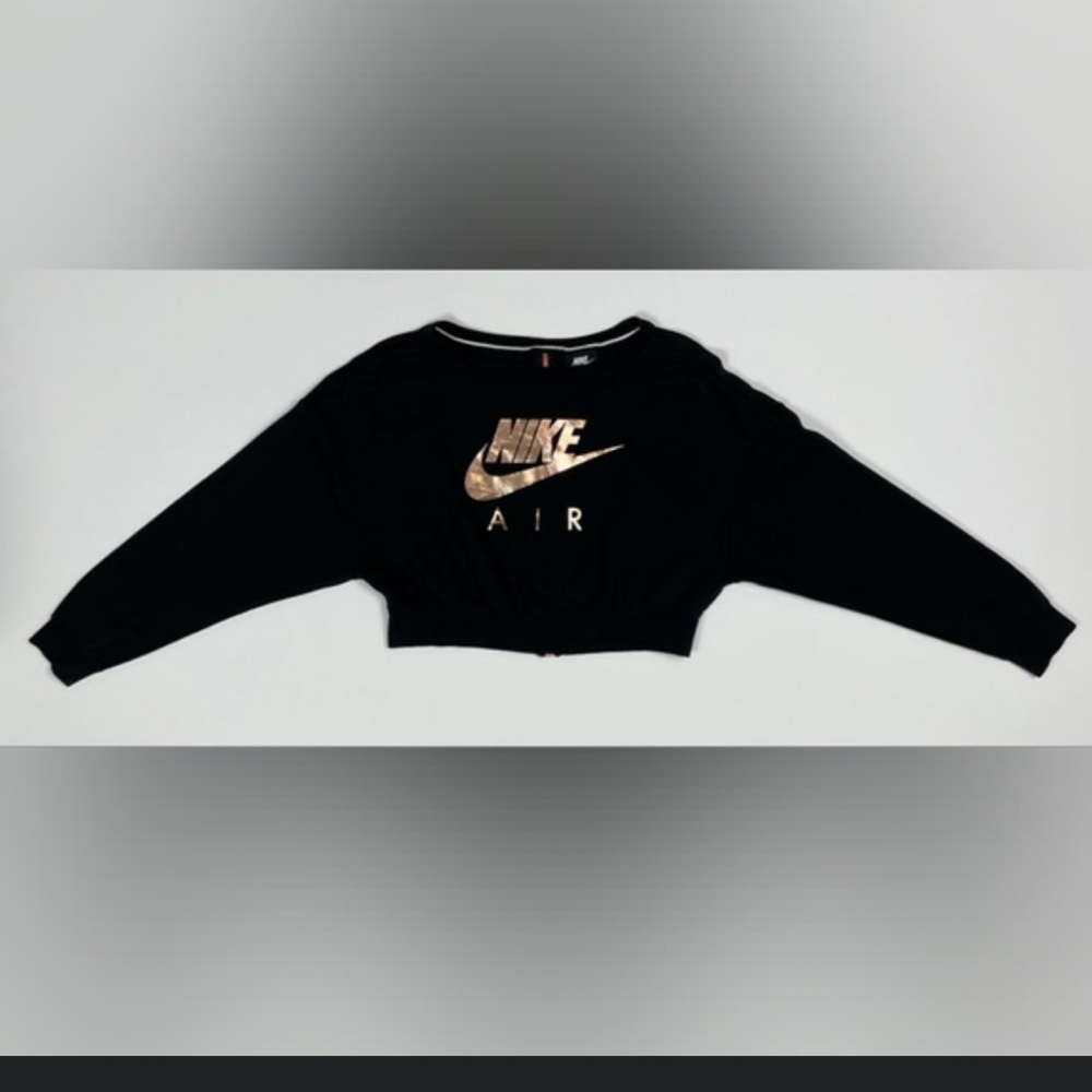 Nike crop top tee